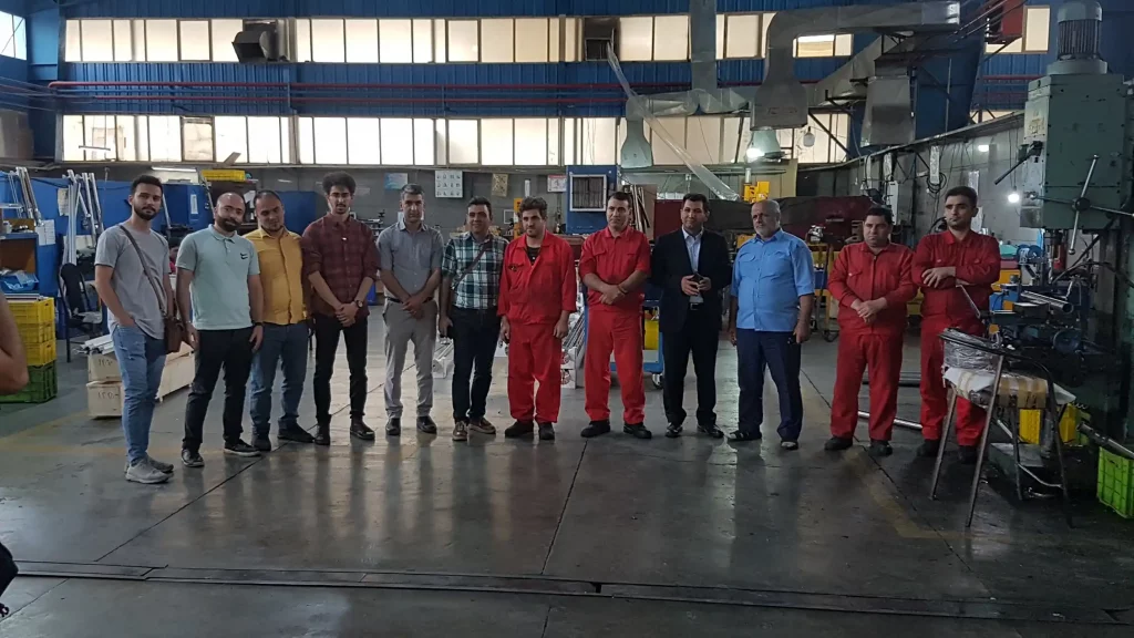 بازدید فراگیران دوره ابزار دقیق از کارخانه عیوض تکنیک